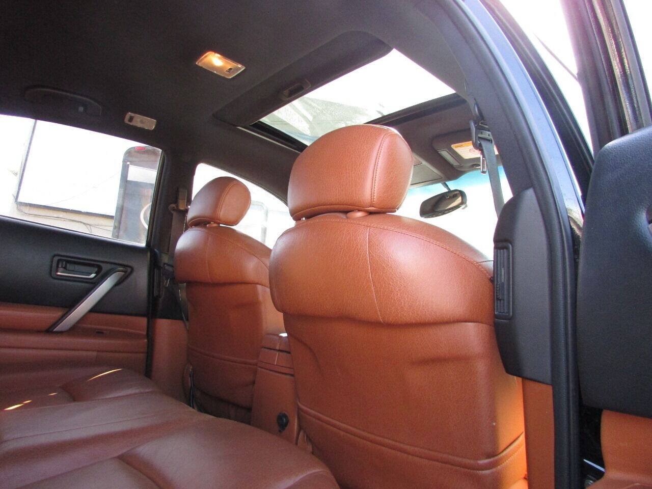 Used 2004 INFINITI FX35 2WD w/ Touring Pkg image 36