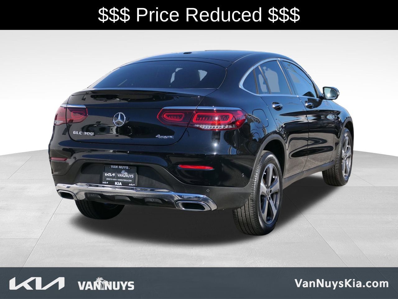 Used 2022 Mercedes-Benz GLC 300 4MATIC Coupe image 3