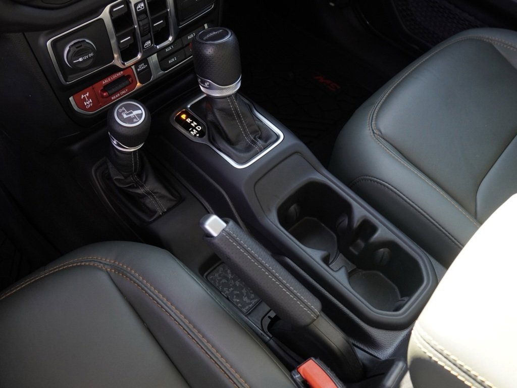 Used 2024 Jeep Gladiator Mojave w/ Convenience Group image 20