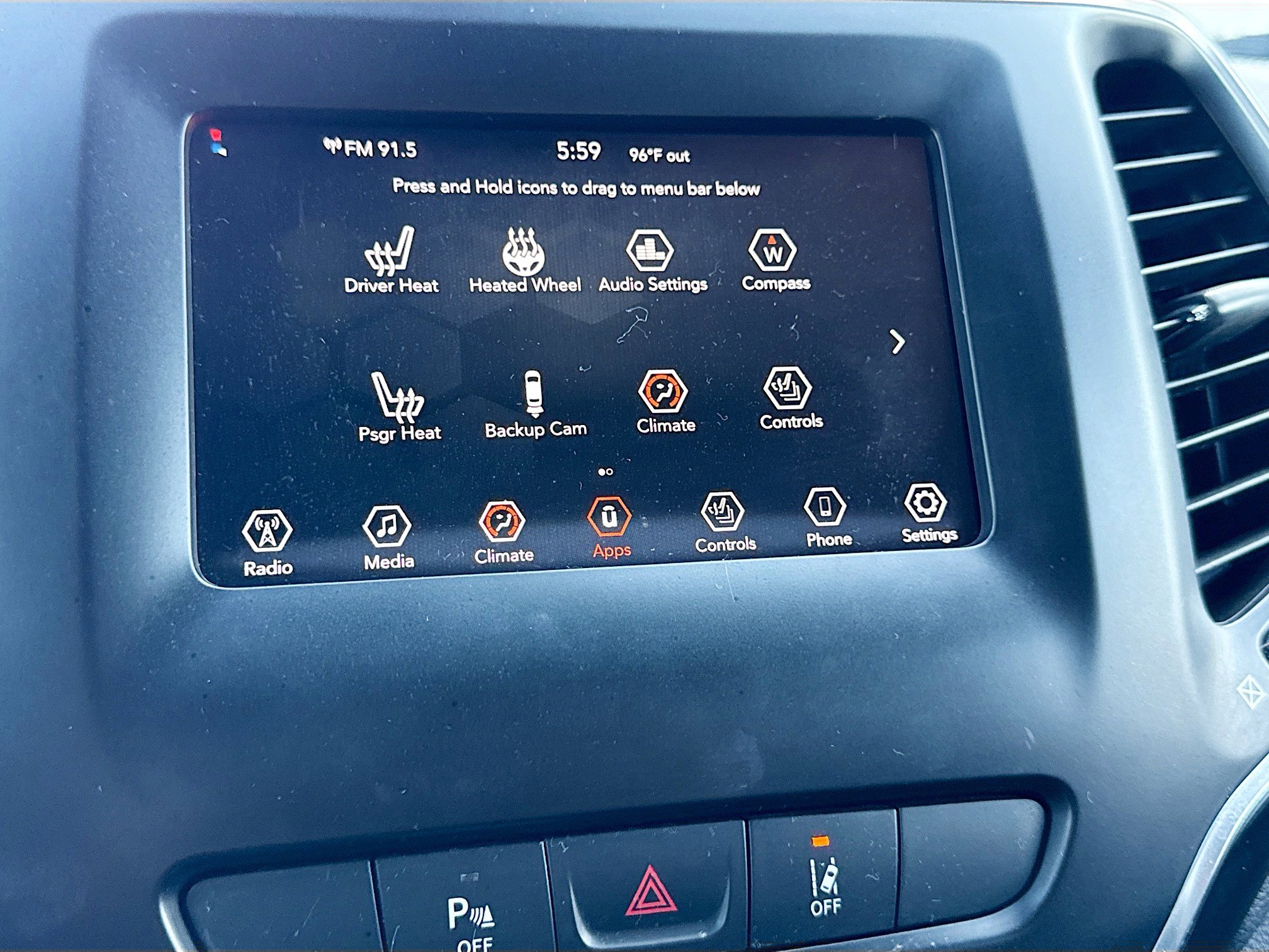Used 2021 Jeep Cherokee Latitude Plus FWD image 27