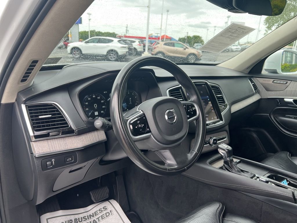 Used 2022 Volvo XC90 T6 Inscription w/ Lounge Package AWD/4WD image 14