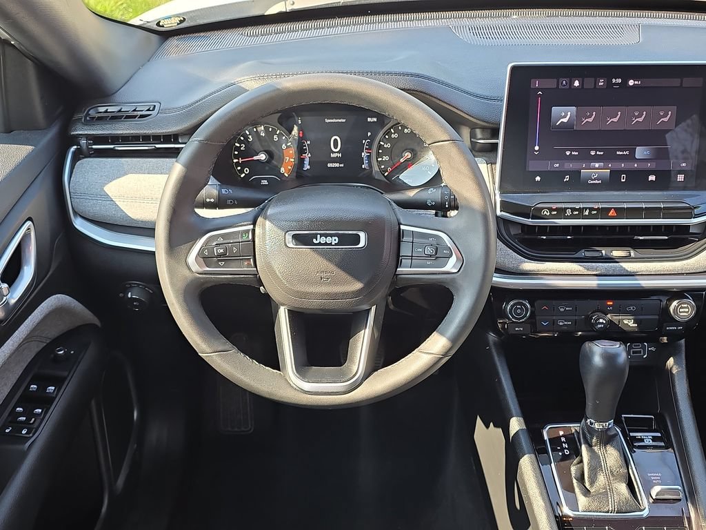 Used 2024 Jeep Compass Latitude AWD/4WD image 32
