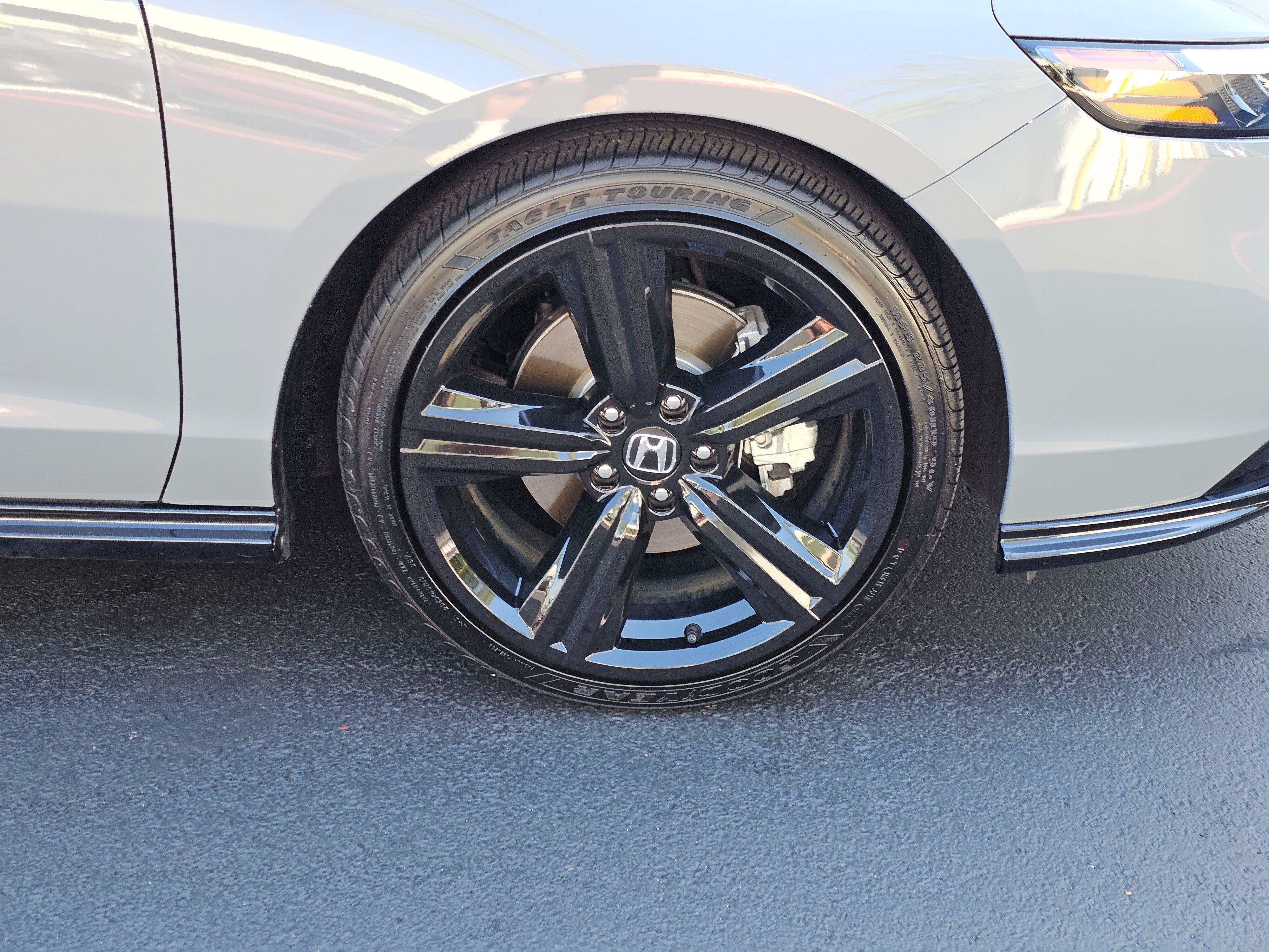 Used 2024 Honda Accord Sport image 9