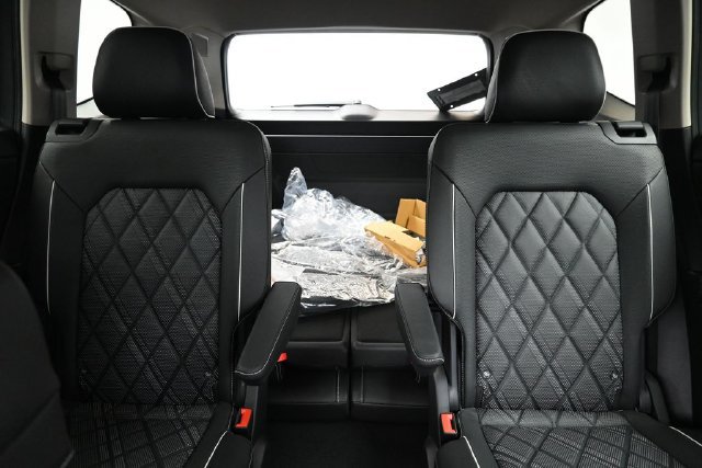 New 2026 Volkswagen Atlas SEL Premium R-Line AWD/4WD image 37