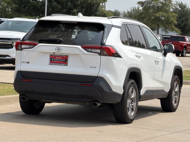 Certified 2025 Toyota RAV4 XLE FWD image 4