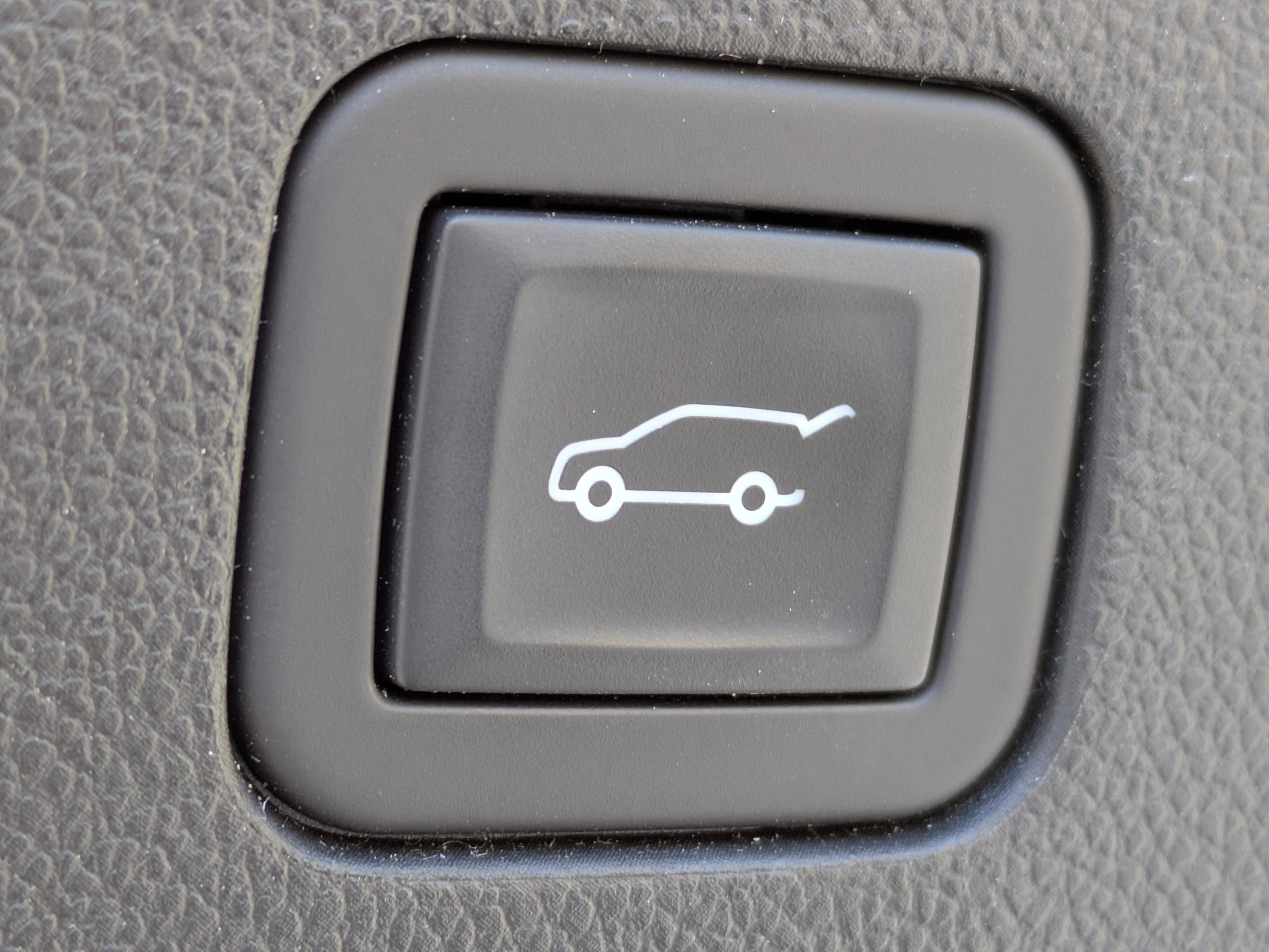 Certified 2024 GMC Yukon Denali Ultimate image 19