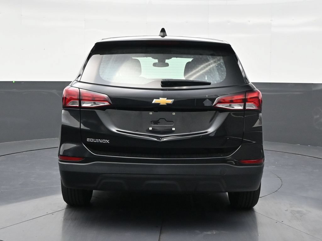 Used 2024 Chevrolet Equinox LS FWD image 4
