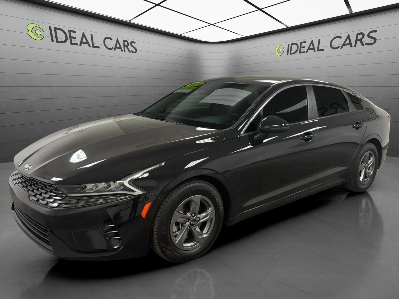 Used 2021 Kia K5 LXS FWD image 1