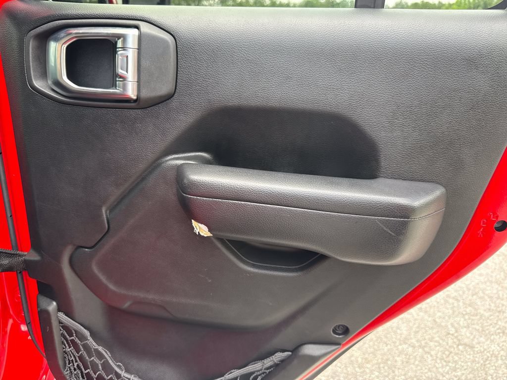 Used 2018 Jeep Wrangler Unlimited Sport S AWD/4WD image 16