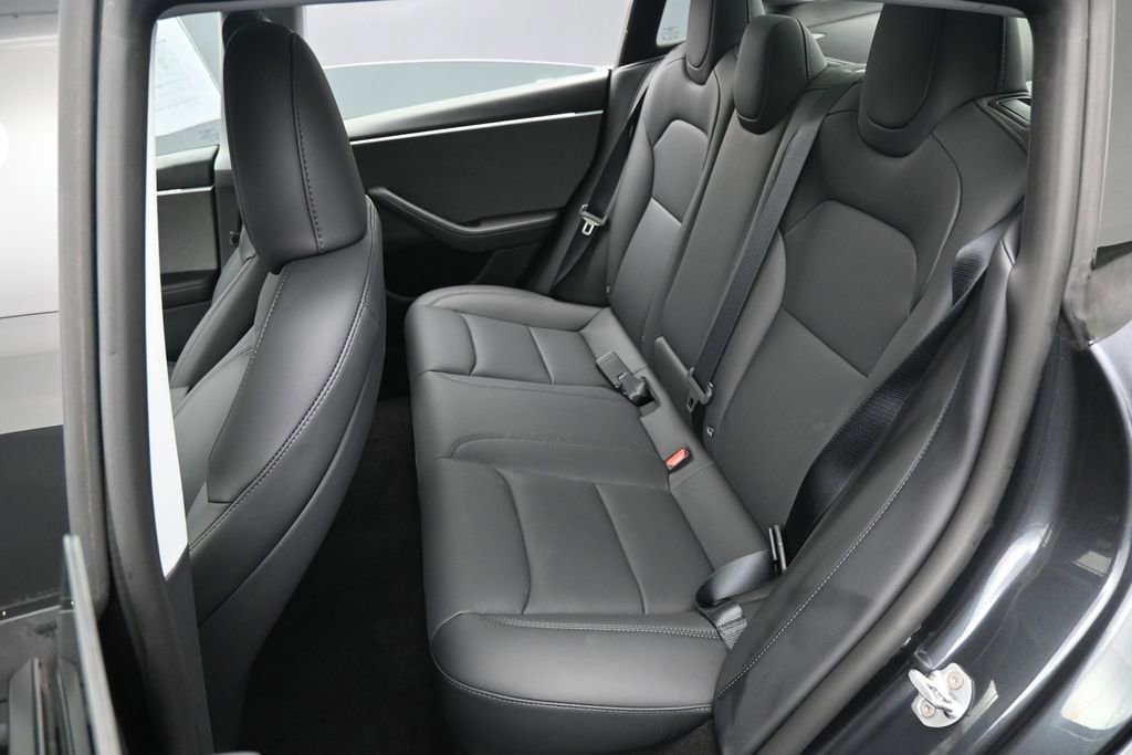 Used 2026 Tesla Model 3 Long Range RWD image 25