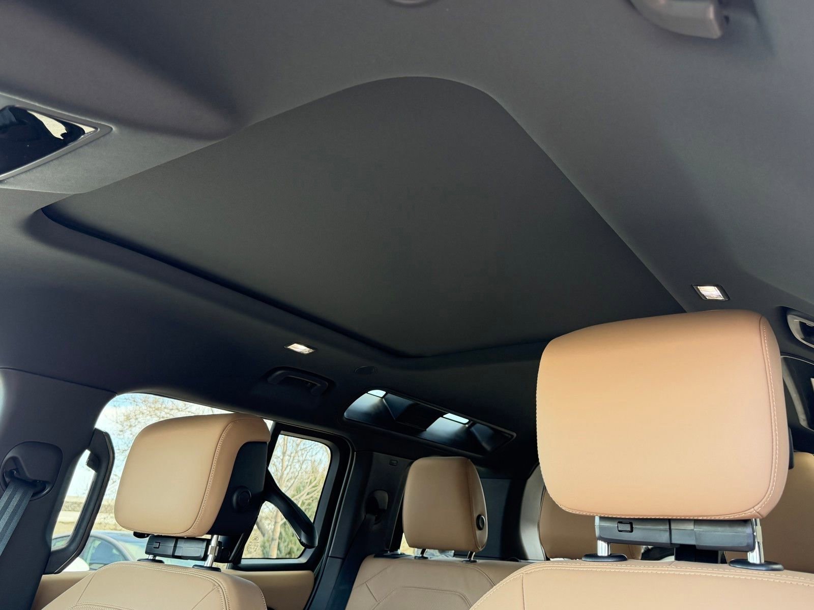 New 2026 Land Rover Defender 110 S image 23