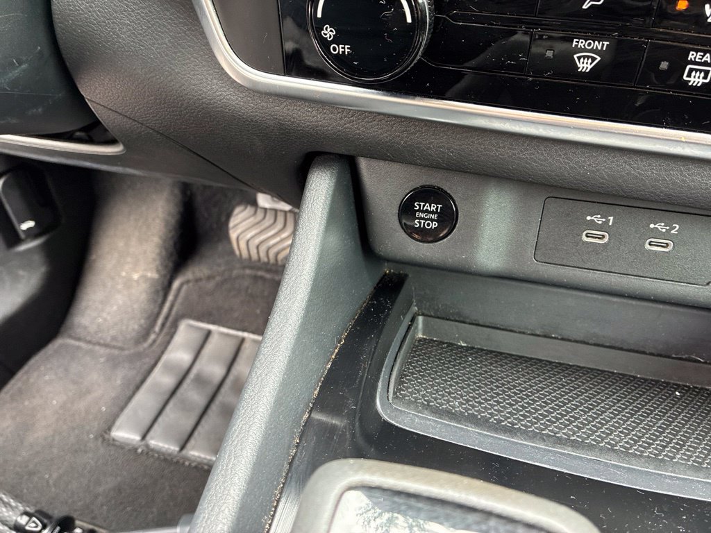 Used 2024 Nissan Rogue S AWD/4WD image 24