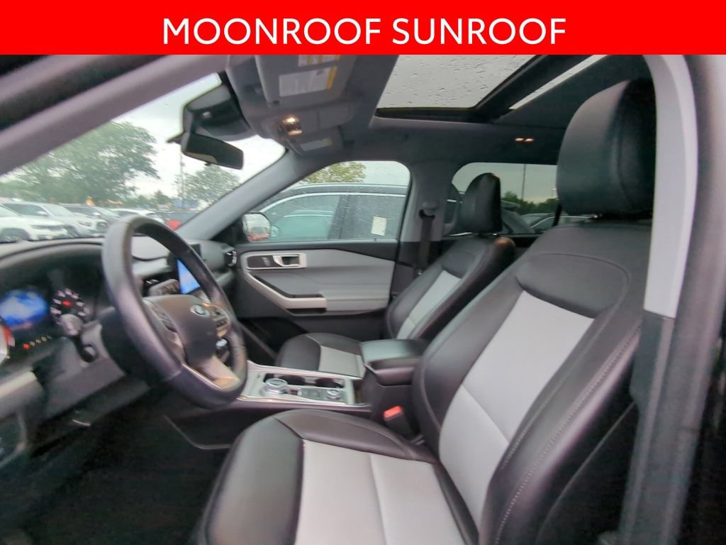 Used 2022 Ford Explorer XLT w/ Equipment Group 202A AWD/4WD image 5