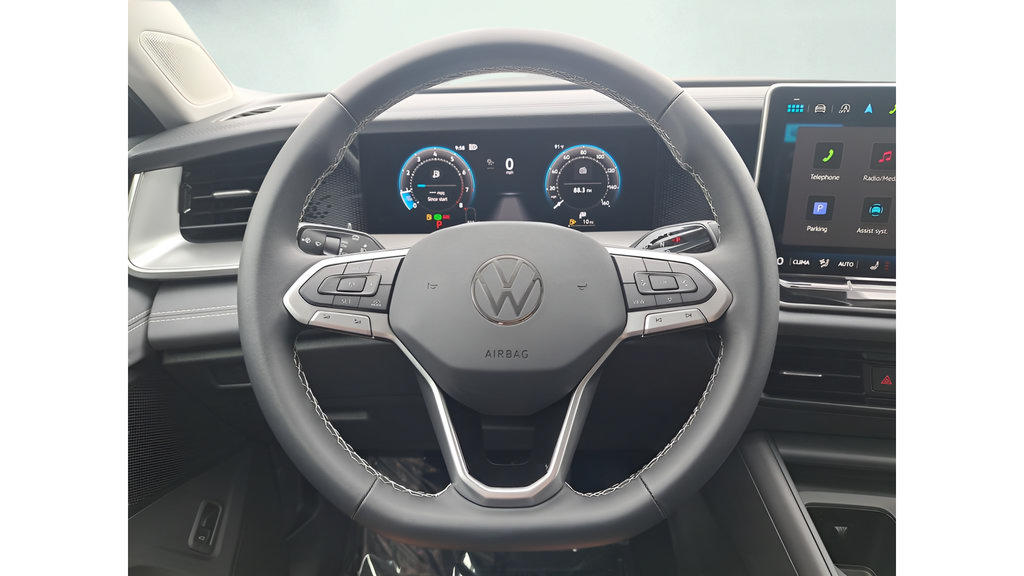 New 2025 Volkswagen Tiguan SE FWD image 15