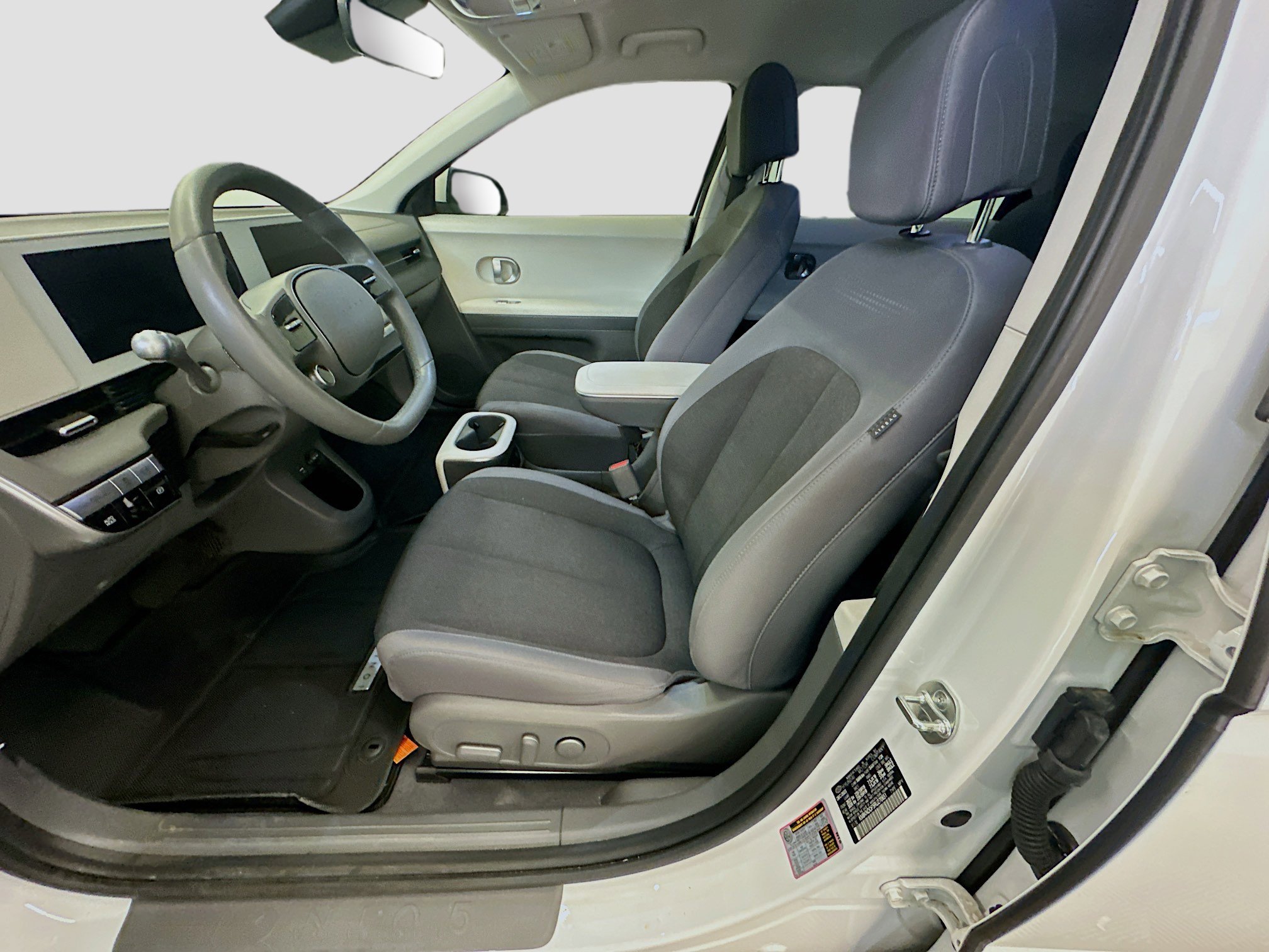 Used 2024 Hyundai Ioniq 5 SEL AWD/4WD image 13