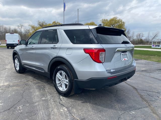 Used 2023 Ford Explorer XLT w/ Class IV Trailer Tow Package AWD/4WD image 3