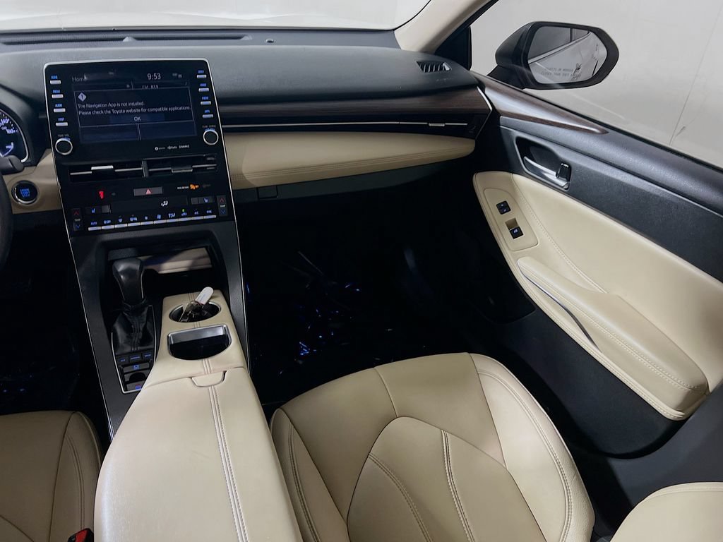 Certified 2021 Toyota Avalon XLE FWD image 20