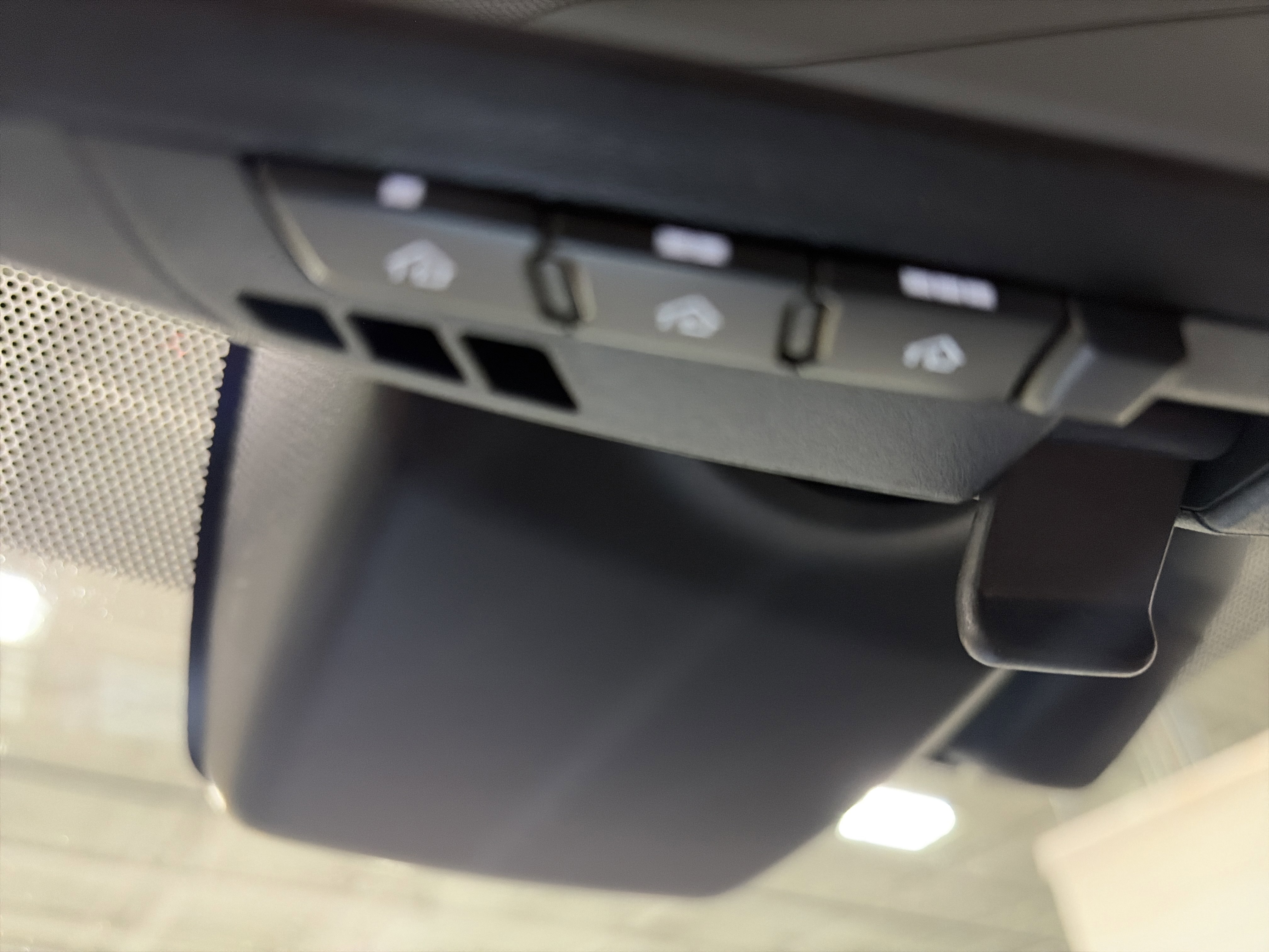 Used 2021 Toyota RAV4 Limited w/ Limited Grade Weather Package image 24