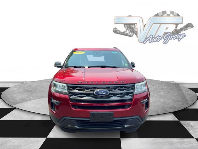 Used 2018 Ford Explorer XLT w/ Equipment Group 202A AWD/4WD image 2