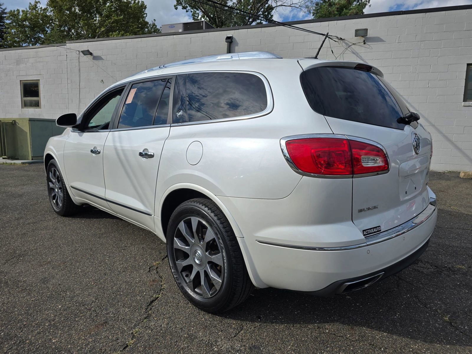 Used 2017 Buick Enclave Premium w/ Experience Buick Package AWD/4WD image 6