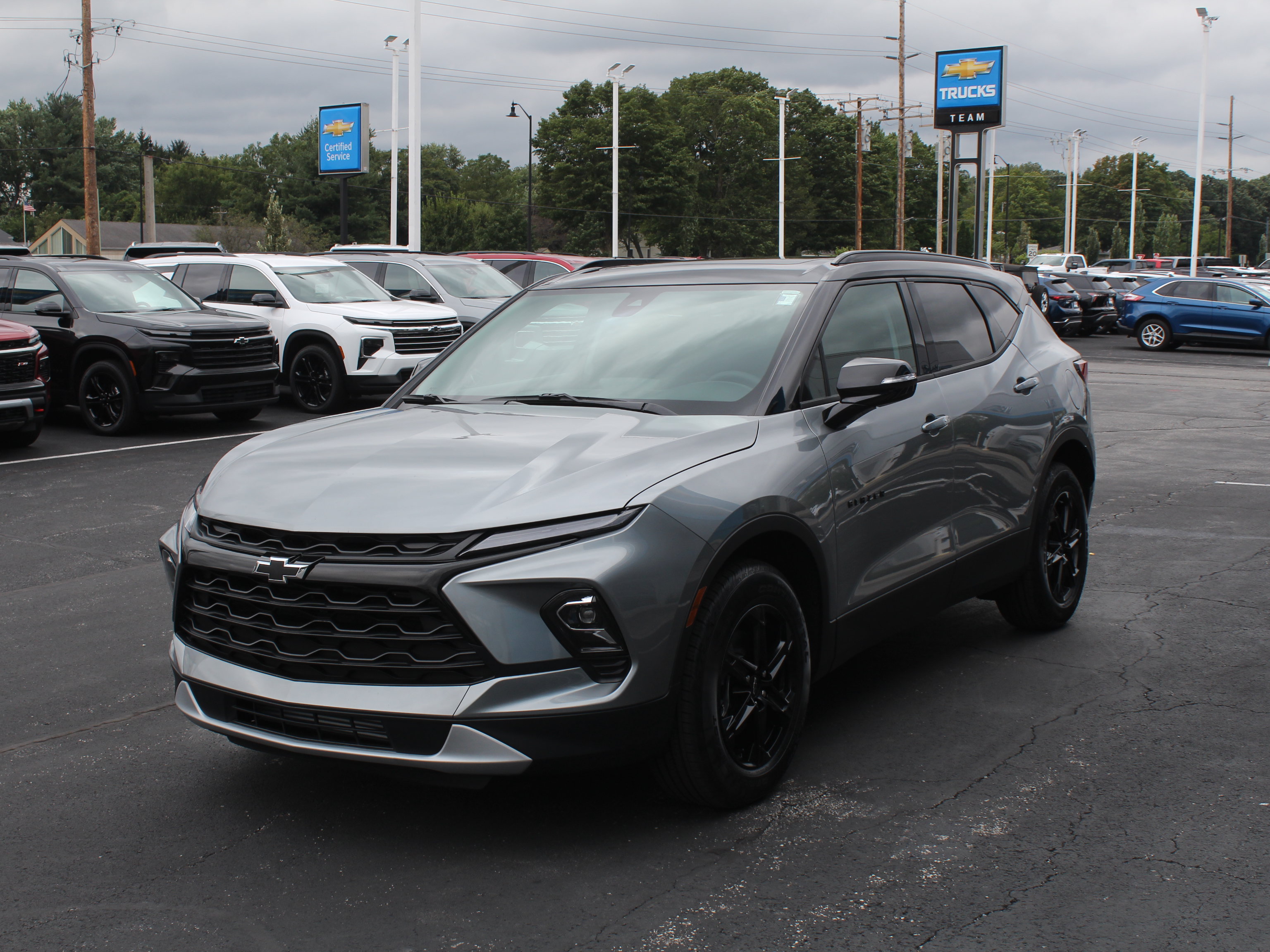 New 2026 Chevrolet Blazer LT w/ Midnight/Sport Edition AWD/4WD image 9