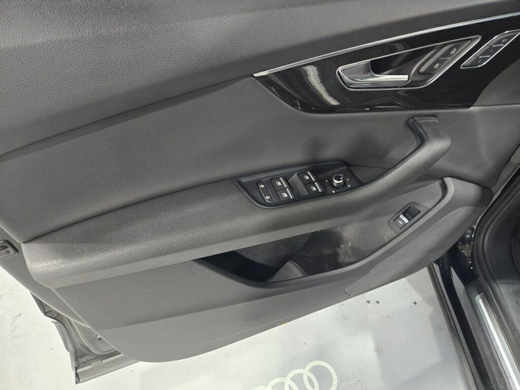 Used 2022 Audi Q7 2.0T Premium image 28