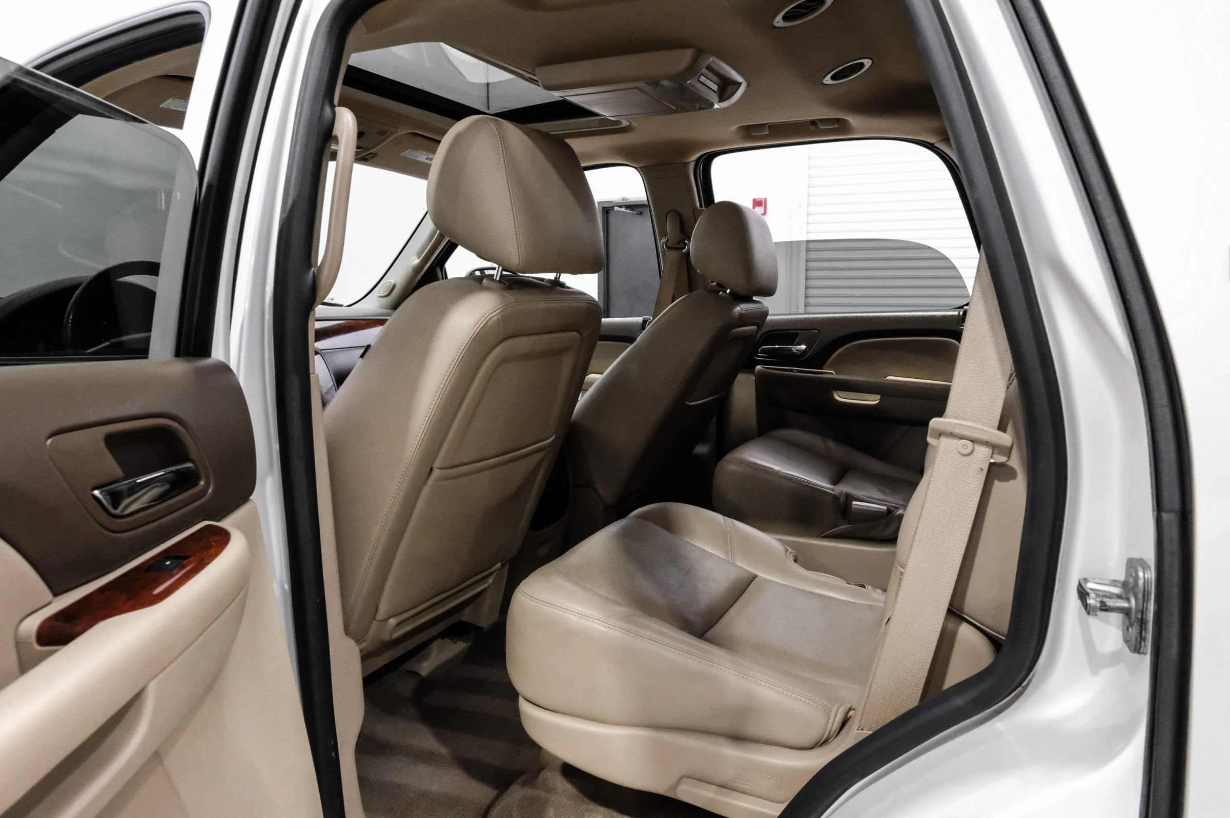Used 2013 Chevrolet Tahoe LTZ RWD image 44