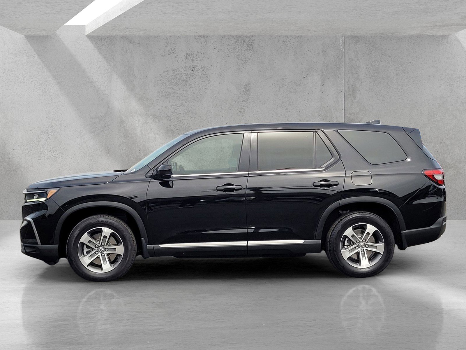 Used 2025 Honda Pilot EX-L image 7