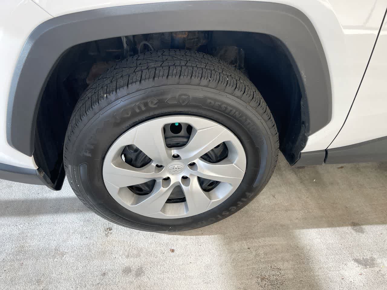 Certified 2022 Toyota RAV4 LE AWD/4WD image 10