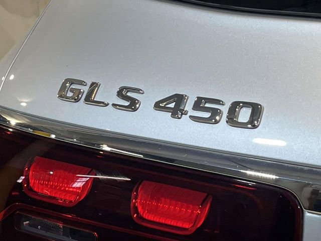 Used 2025 Mercedes-Benz GLS 450 4MATIC image 11