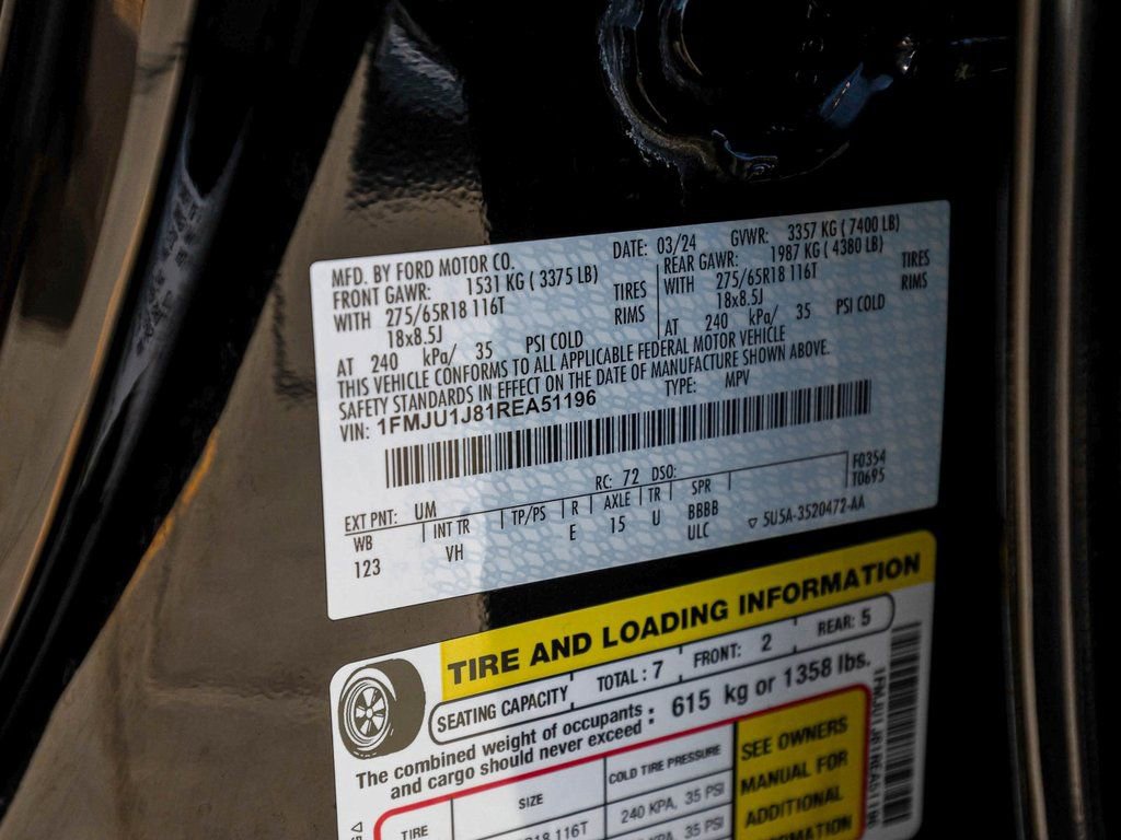 Used 2024 Ford Expedition XLT image 11