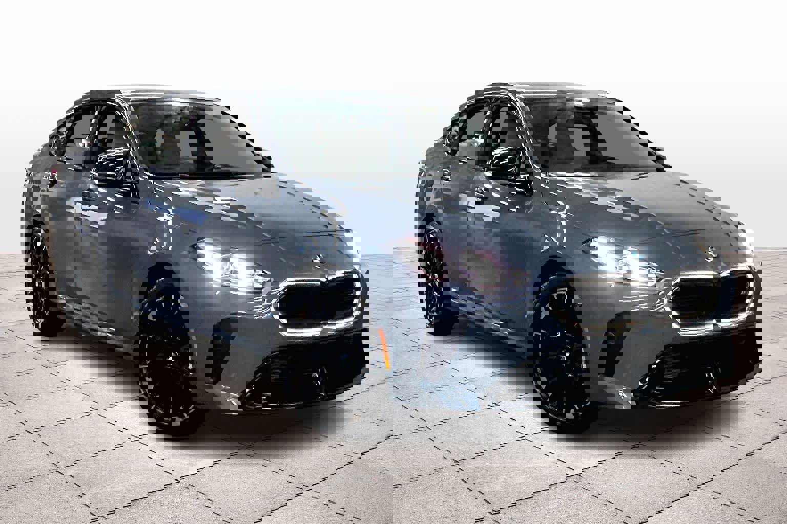 Used 2025 BMW M235i xDrive w/ Technology Package image 2