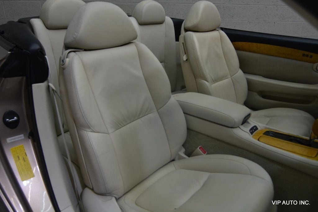 Used 2004 Lexus SC 430 Convertible RWD image 23