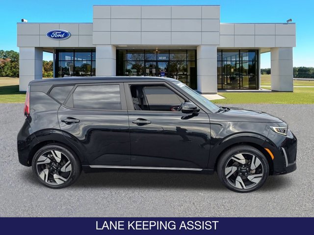 Used 2023 Kia Soul GT-Line w/ GT-Line Technology Package image 2