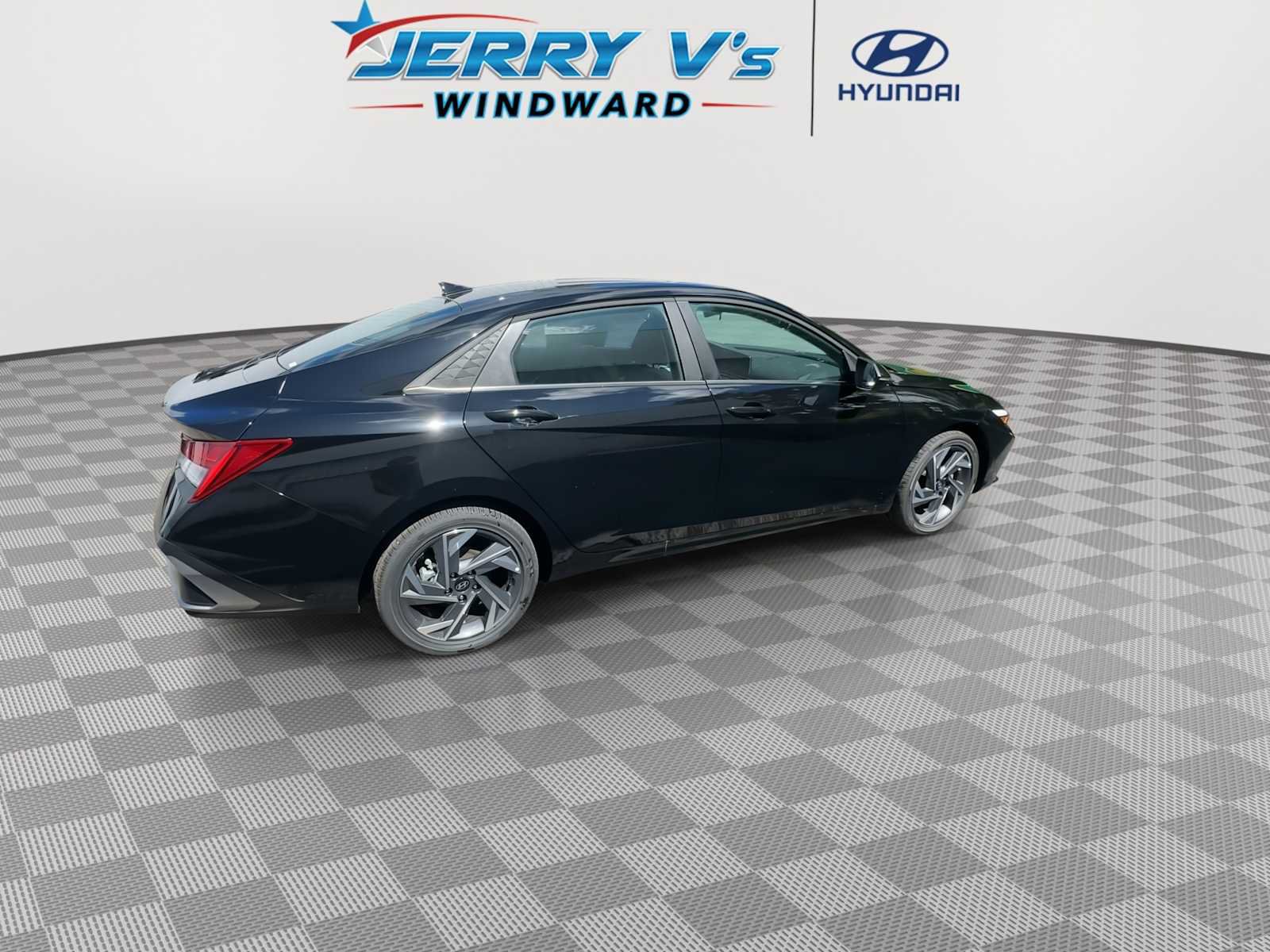 New 2025 Hyundai Elantra Limited FWD image 9