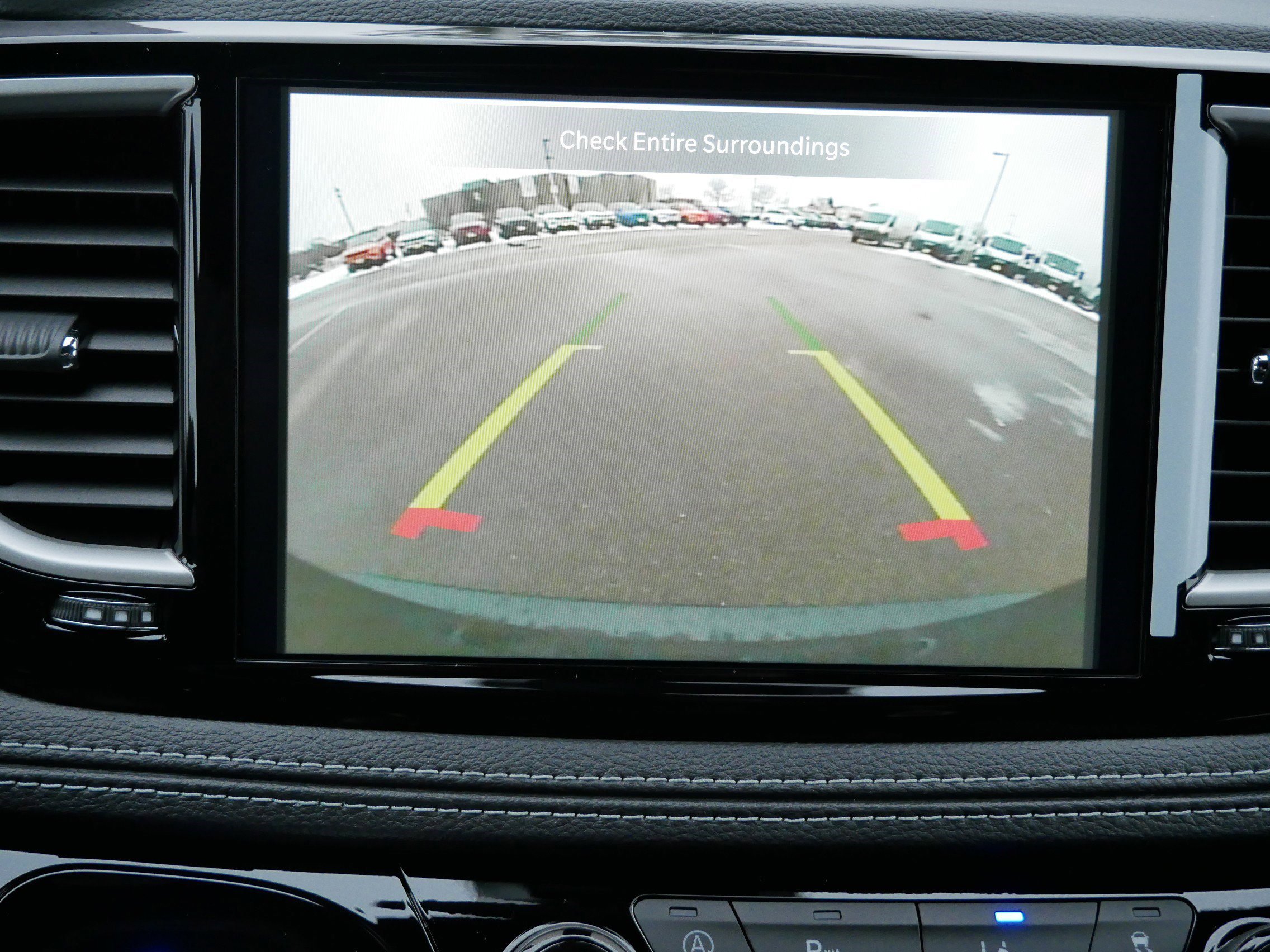 New 2026 Chrysler Pacifica Select AWD/4WD image 22