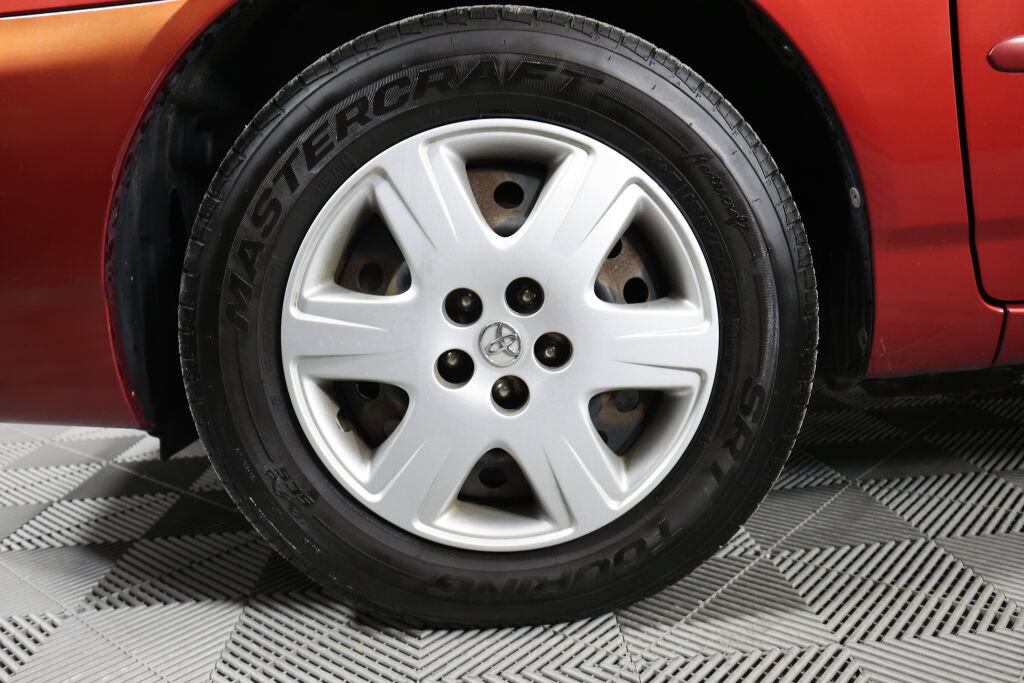 Used 2007 Toyota Corolla LE FWD image 9