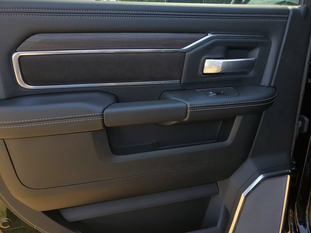 New 2026 RAM 3500 Big Horn w/ Laramie Trim Package AWD/4WD image 17