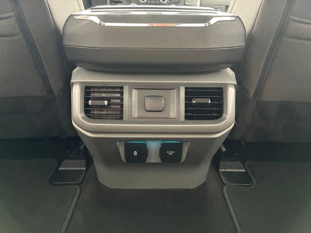 Used 2022 Ford F150 Lightning XLT image 23