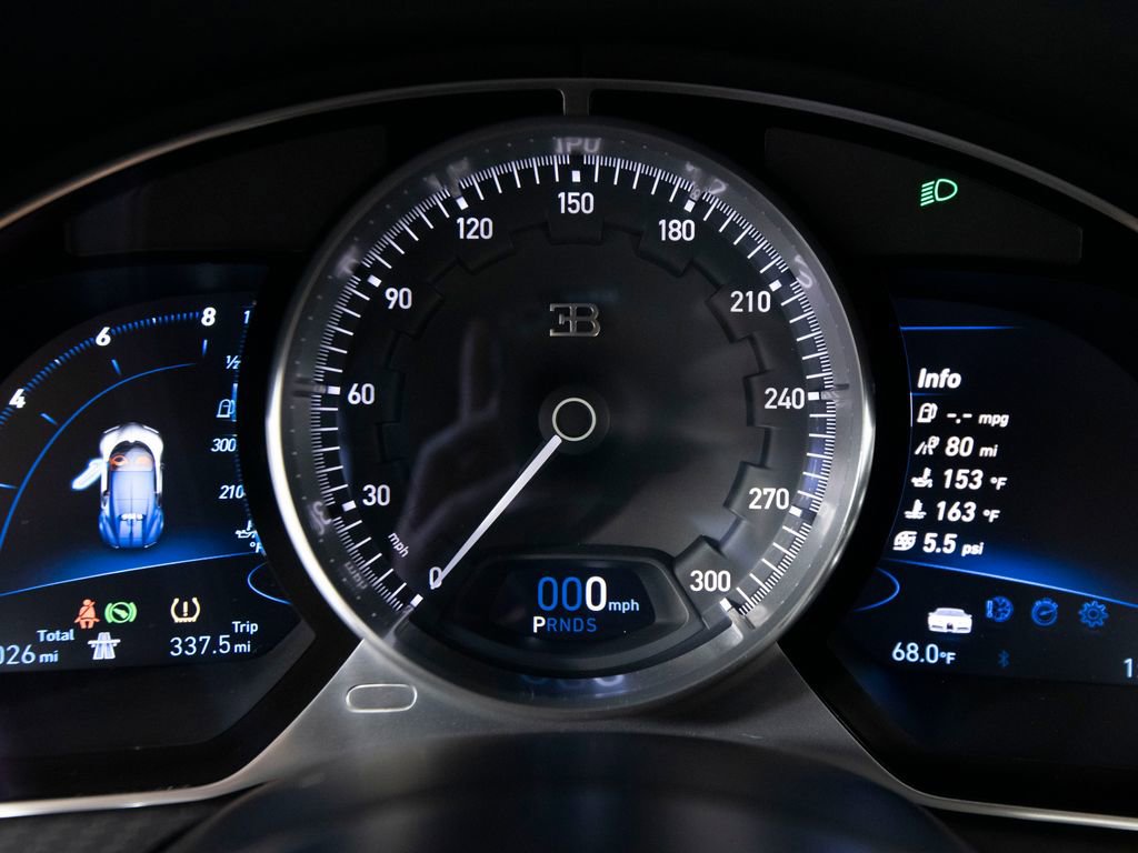 Used 2019 Bugatti Chiron image 30