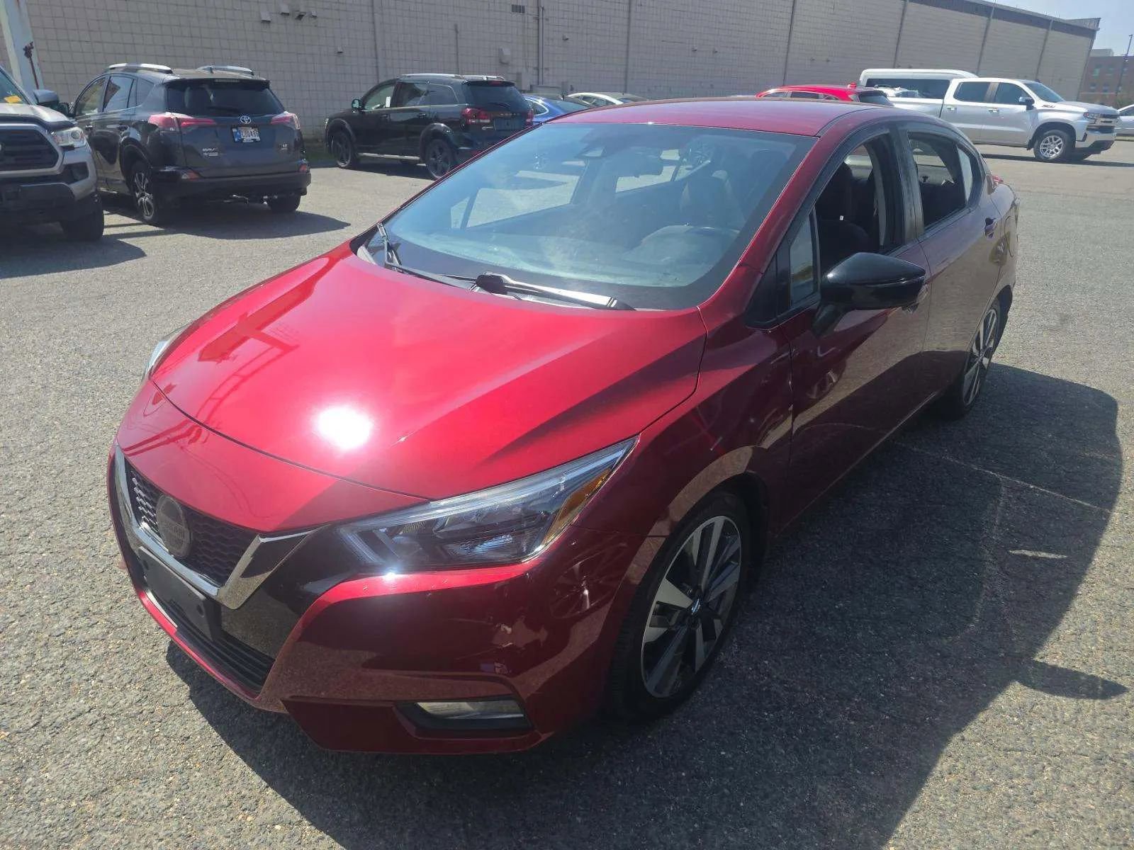 Used 2020 Nissan Versa SR FWD image 1