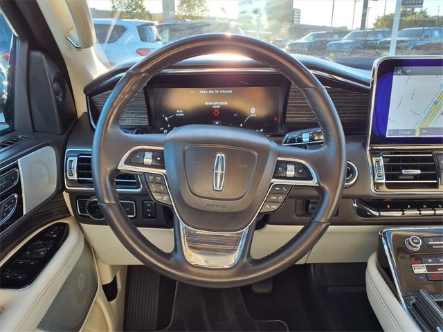 Used 2020 Lincoln Navigator Black Label w/ Cargo Convenience Package image 12