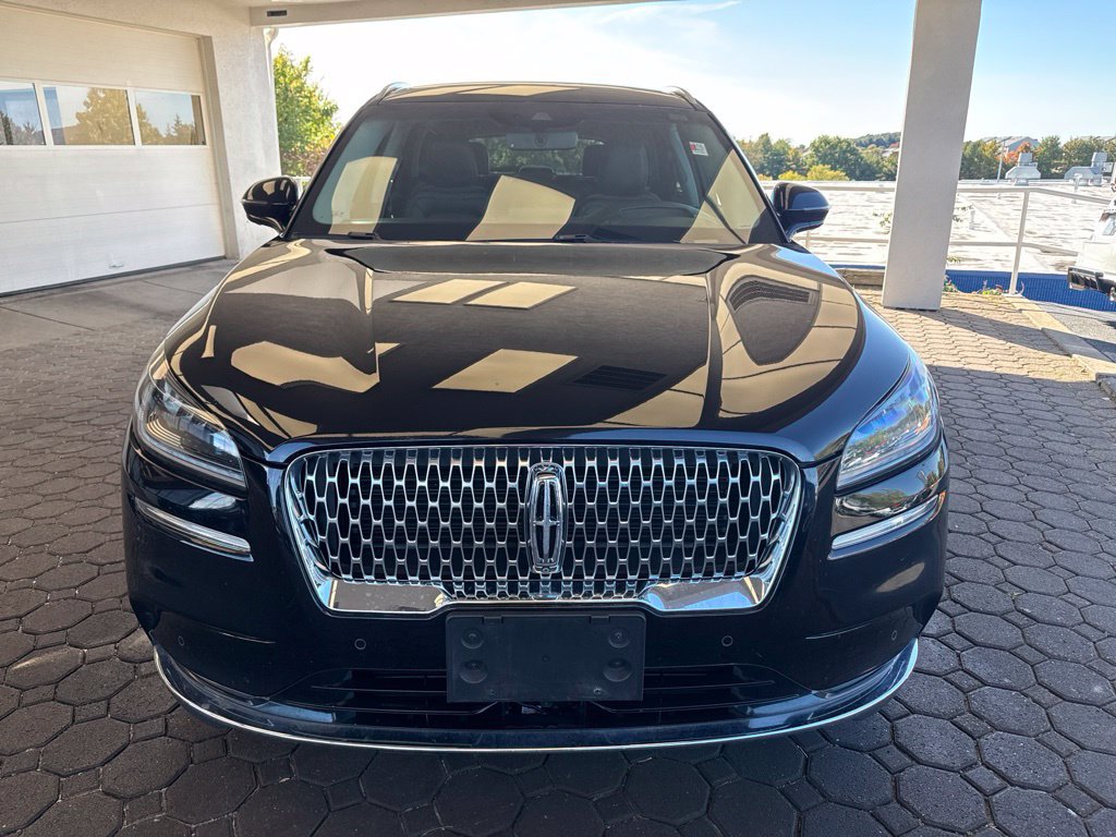 Used 2022 Lincoln Corsair Reserve w/ Equipment Group 201A AWD/4WD image 2