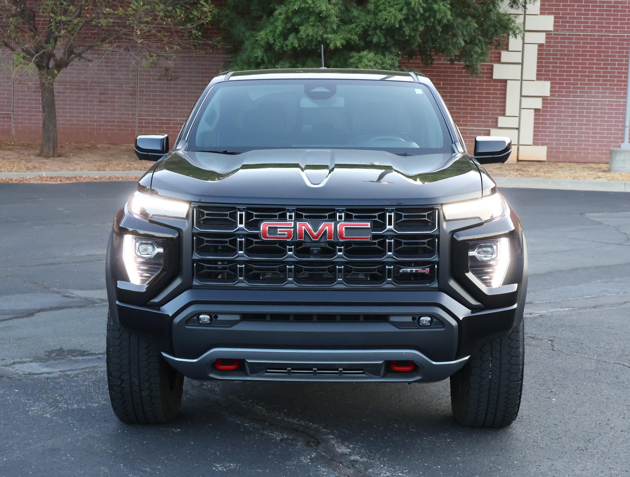 Used 2024 GMC Canyon AT4 w/ Technology Package AWD/4WD image 27