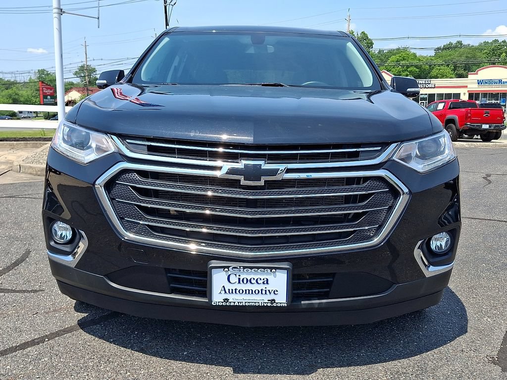 Used 2020 Chevrolet Traverse LT FWD image 3