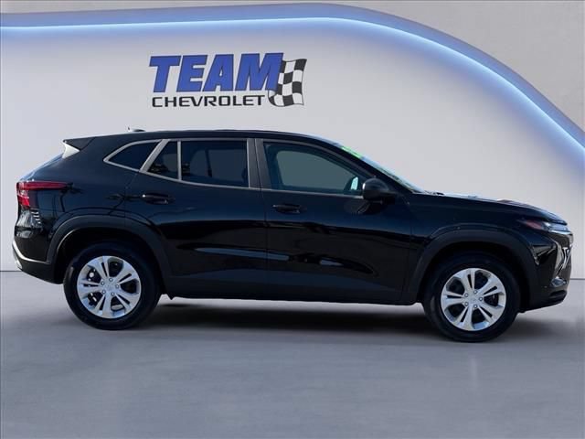 Certified 2026 Chevrolet Trax LS FWD image 4