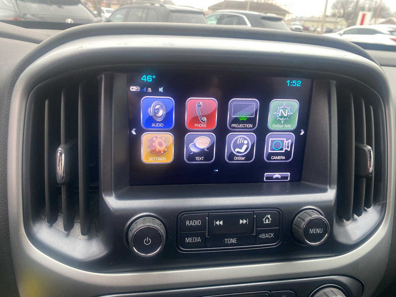 Used 2018 Chevrolet Colorado LT w/ LT Convenience Package image 16