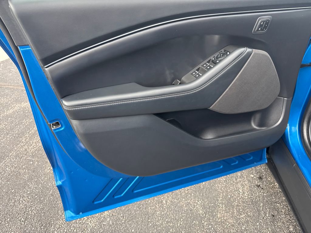 Used 2025 Ford Mustang Mach-E Select w/ Comfort Package Lite image 27