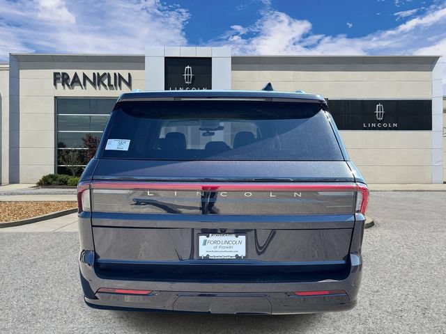 New 2026 Lincoln Navigator L Premier AWD/4WD image 6