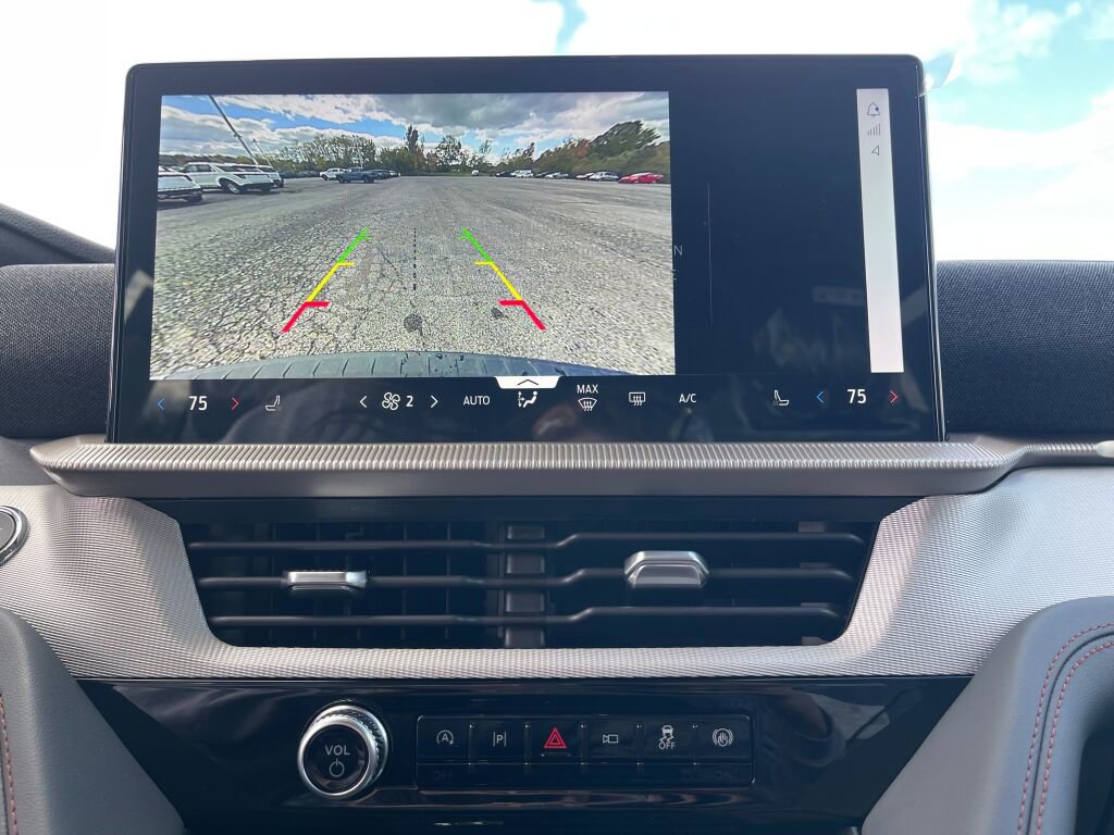 New 2026 Ford Explorer Active image 9